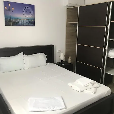 Violeta 4*